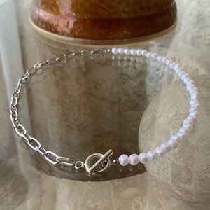 Elegant Silver and White Faux Pearl Necklace/Choker